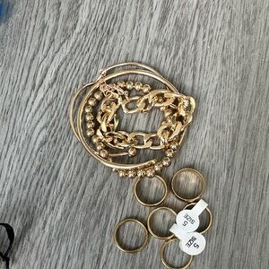 Elegant Gold Jewelry Set